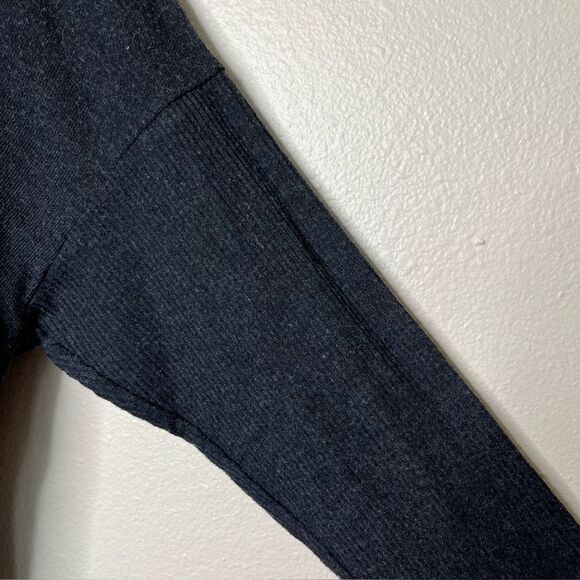 Joyspun Charcoal Gray Long Dolman Ribbed Sleeve Round Neck Top Women XL (16-18) - Picture 4 of 12